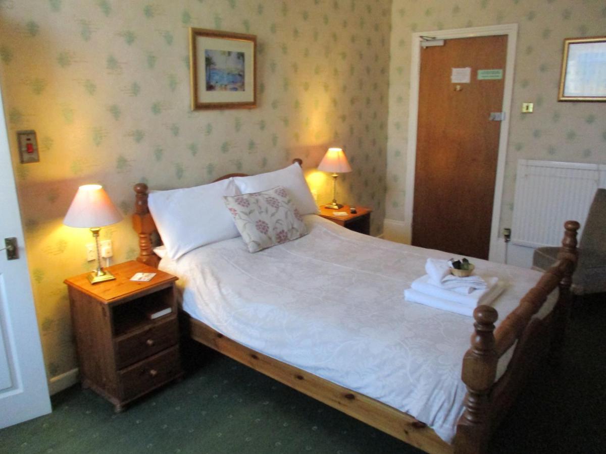 Bed and Breakfast Ashwood Grange Торки Экстерьер фото