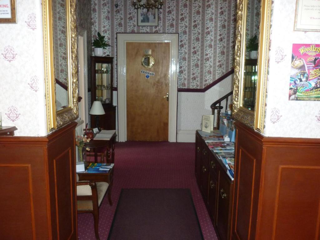 Bed and Breakfast Ashwood Grange Торки Экстерьер фото