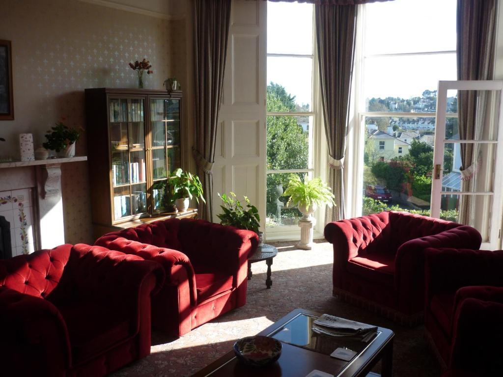 Bed and Breakfast Ashwood Grange Торки Экстерьер фото