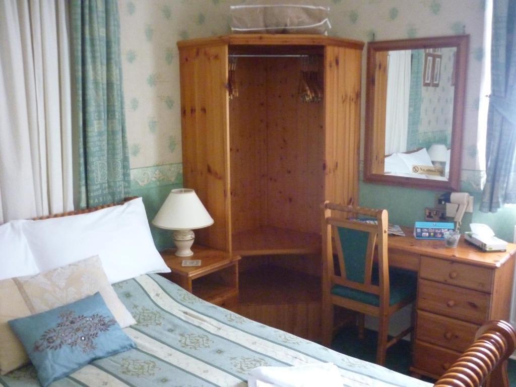 Bed and Breakfast Ashwood Grange Торки Номер фото