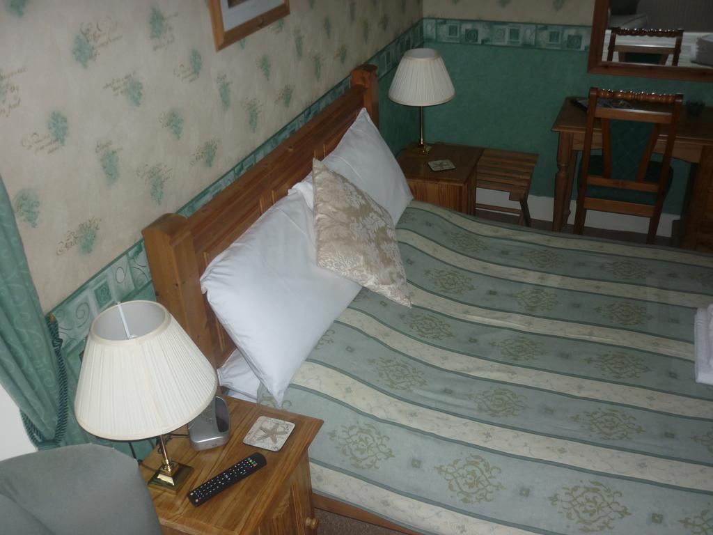 Bed and Breakfast Ashwood Grange Торки Экстерьер фото