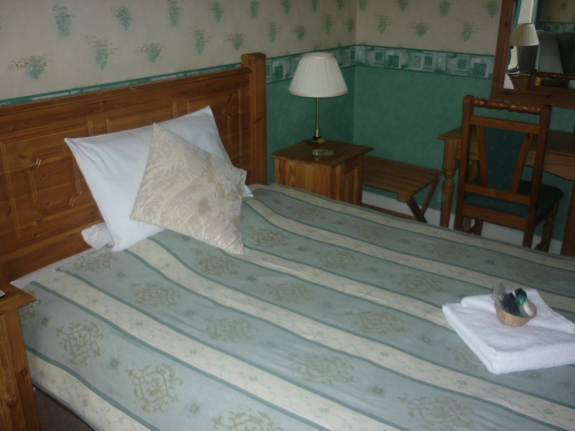 Bed and Breakfast Ashwood Grange Торки Экстерьер фото
