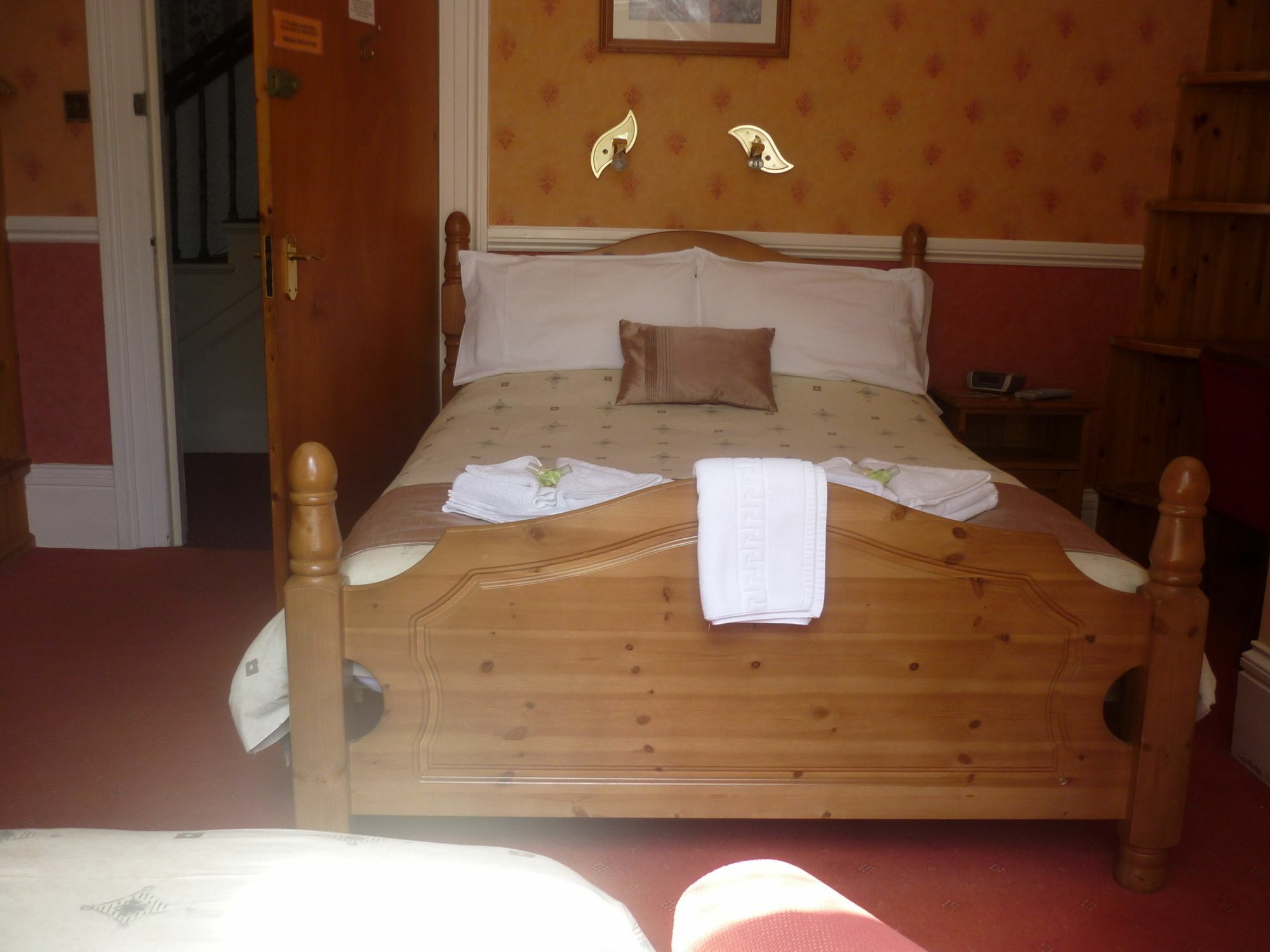 Bed and Breakfast Ashwood Grange Торки Экстерьер фото