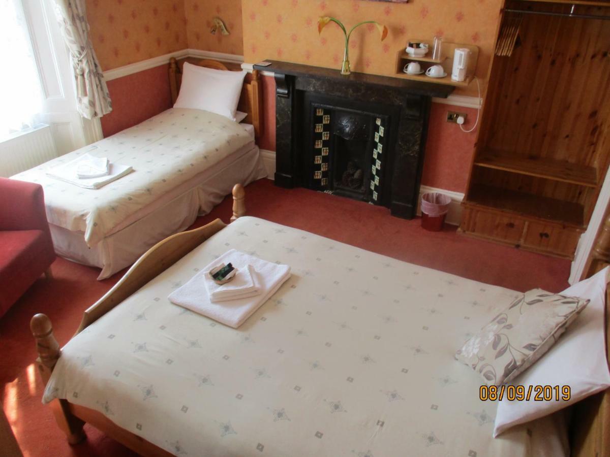 Bed and Breakfast Ashwood Grange Торки Экстерьер фото