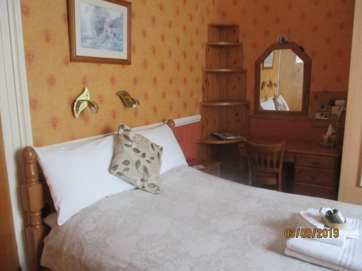 Bed and Breakfast Ashwood Grange Торки Экстерьер фото
