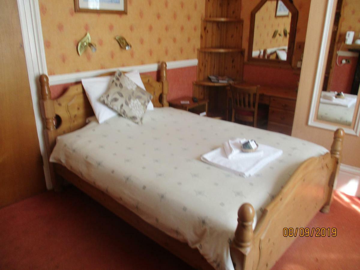 Bed and Breakfast Ashwood Grange Торки Экстерьер фото